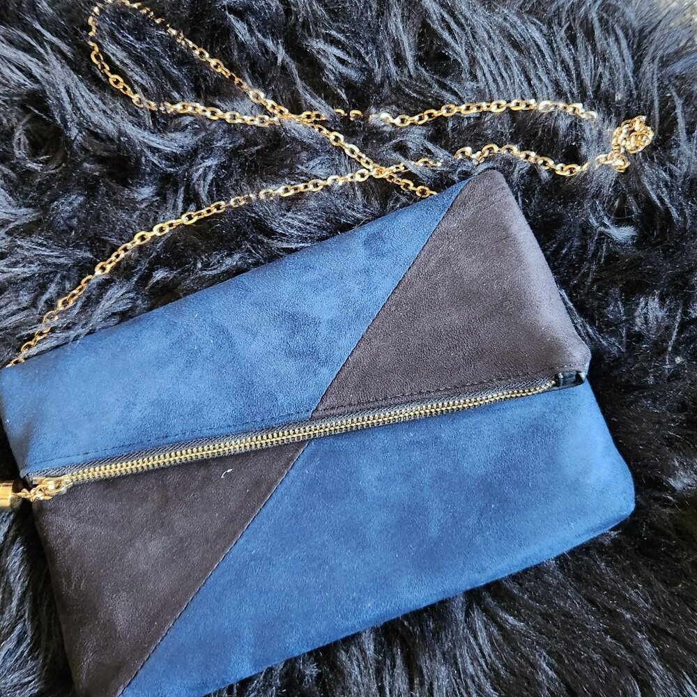 Blue/Black Diagonal Rectangle Chain Purse